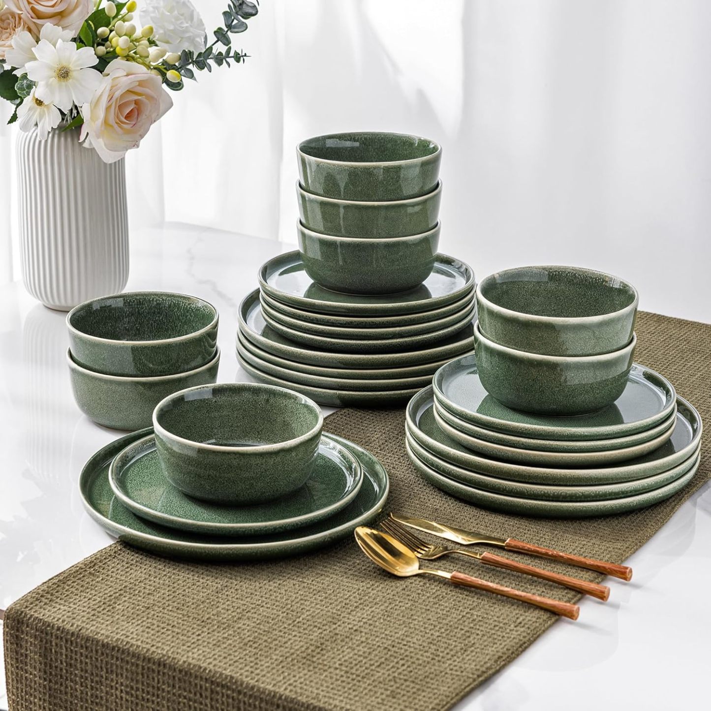 Stoneware Dinnerware Sets,Round Reactive Glaze Ceramic Plates and Bowls Set,Highly Chip and Crack Resistant | Dishwasher & Microwave Safe Dishes,Service for 6 (18pc) Jade Green