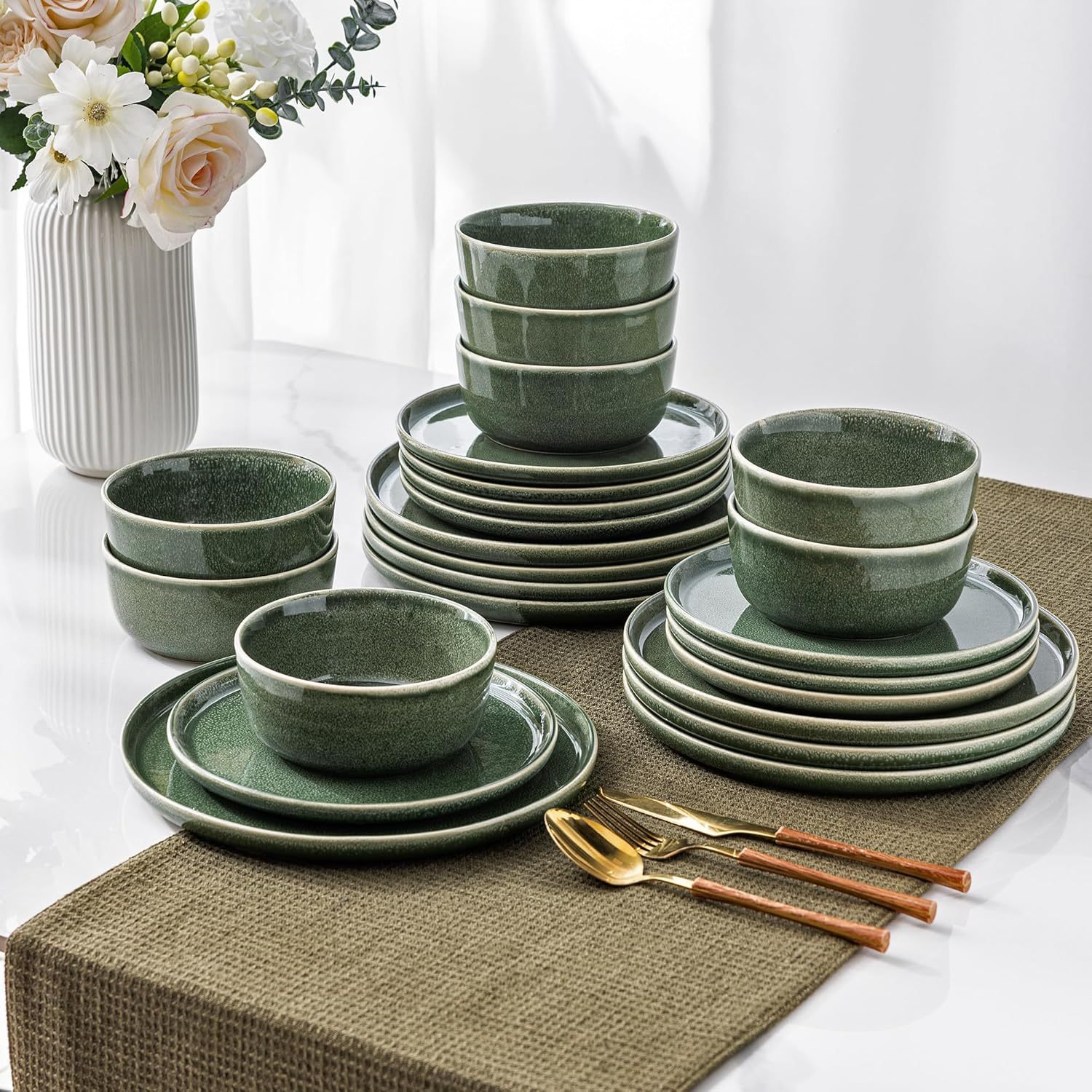 Stoneware Dinnerware Sets,Round Reactive Glaze Ceramic Plates and Bowls Set,Highly Chip and Crack Resistant | Dishwasher & Microwave Safe Dishes,Service for 6 (18pc) Jade Green