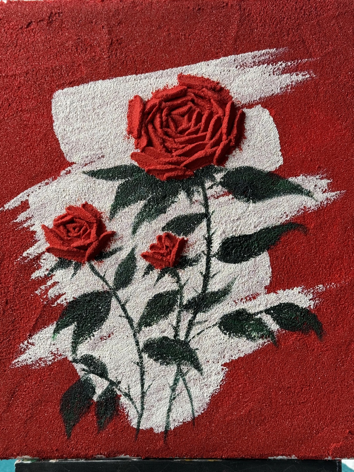 Textured Quartz Sand Painting – Red Roses on Bold Scarlet Background