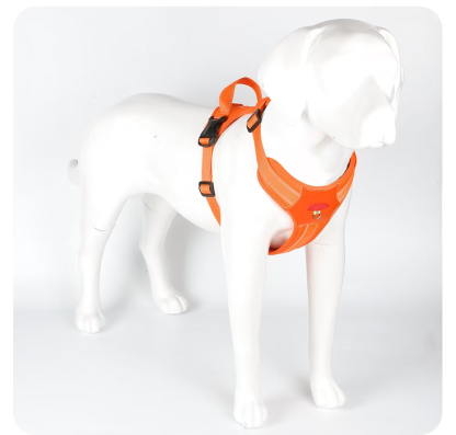 New dog leash explosion-proof punch reflective pet chest and back medium and large dogs