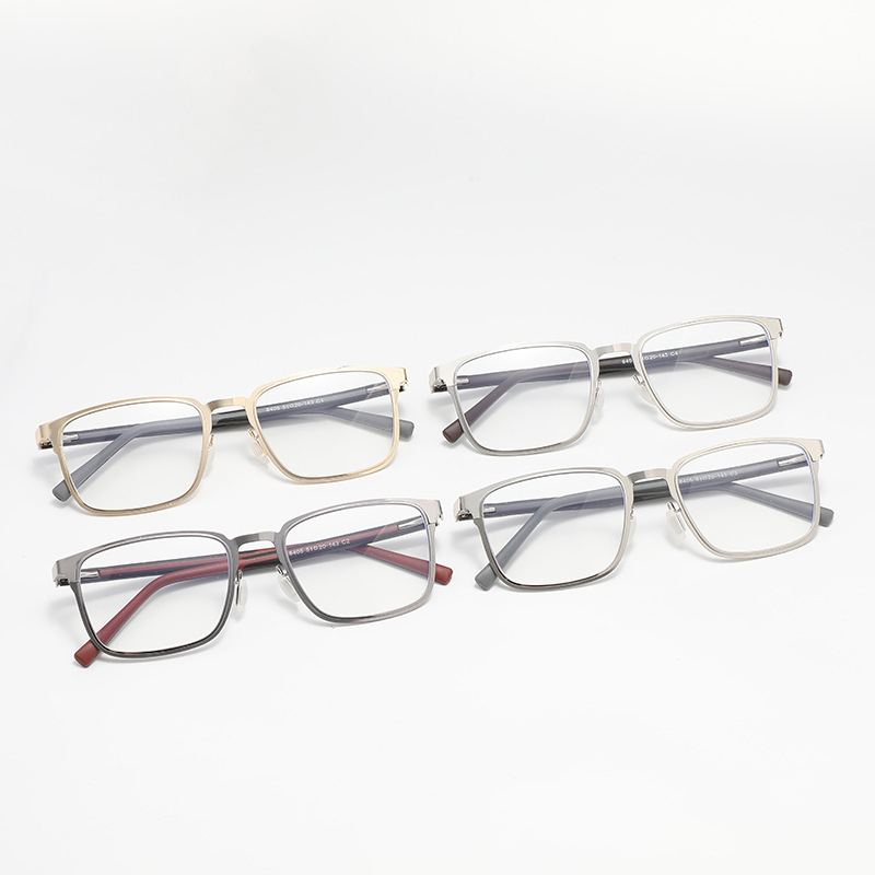 CLASSIC FULL-RIM PHOTOCHROMIC MULTIFOCAL READING GLASSES SUITABLE FOR READING, OFFICE WORK, AND OUTDOOR USE ACROSS MULTIPLE SCENARIOS