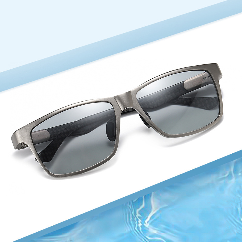 FASHIONABLE POLARIZED CARBON FIBER PATTERN PHOTOCHROMIC SUNGLASSES