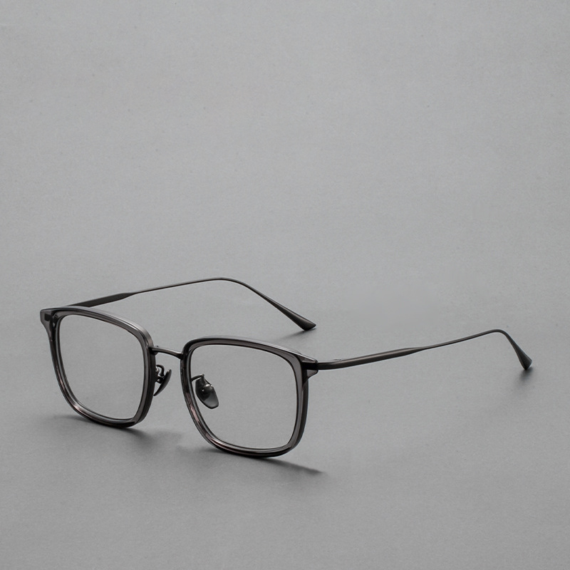 STYLISH ULTRA-LIGHTWEIGHT, LARGE-FRAME PHOTOCHROMIC MULTIFOCAL READING GLASSES
