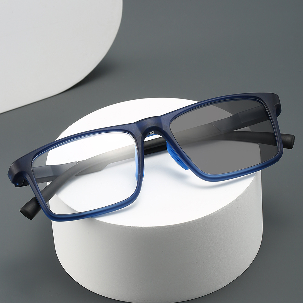 LIGHTWEIGHT FULL-RIM SPORT PHOTOCHROMIC PROGRESSIVE READING GLASSES