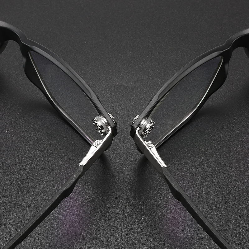 CASUAL PERFORATED PHOTOCHROMIC MULTIFOCAL READING GLASSES