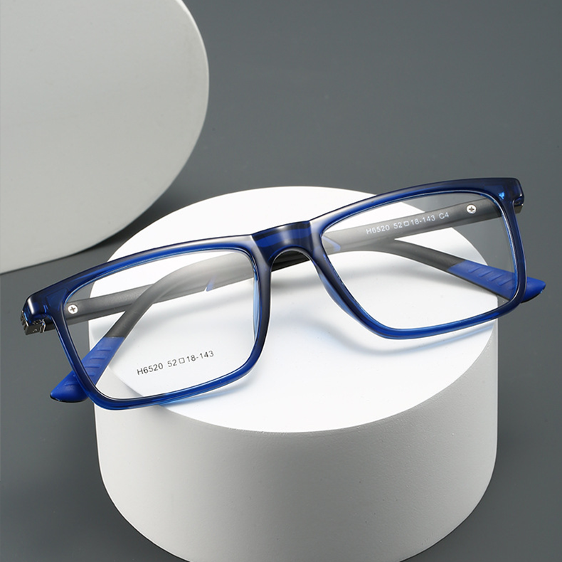 LIGHTWEIGHT & VERSATILE FULL-RIM PHOTOCHROMIC PROGRESSIVE READING GLASSES