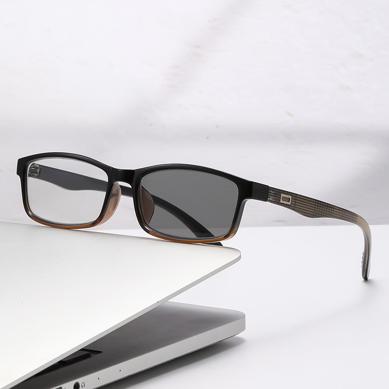 RETRO COMFORTABLE SMALL FRAME MULTI-FOCUS PHOTOCHROMIC READING GLASSES