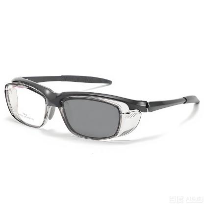 COMFORTABLE DUST-RESISTANT PROTECTIVE EYEWEAR