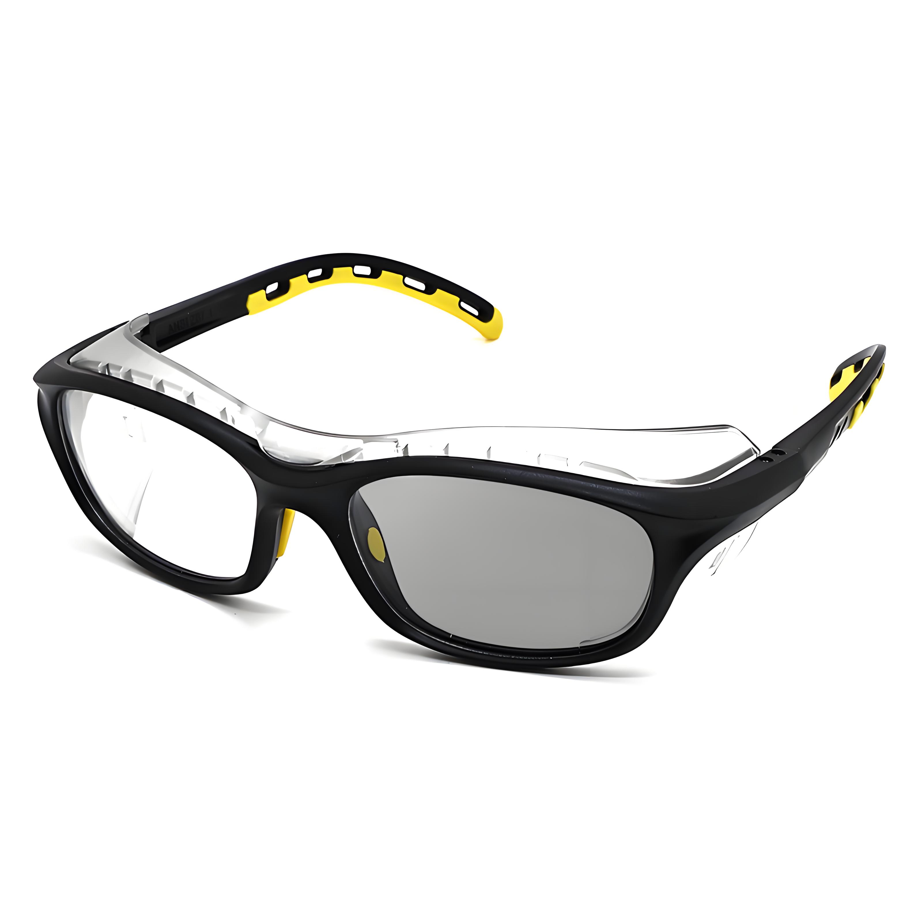 PROTECTIVE READING GLASSES WITH SIDE SHIELDS FOR DUST AND AIRBORNE PARTICLES