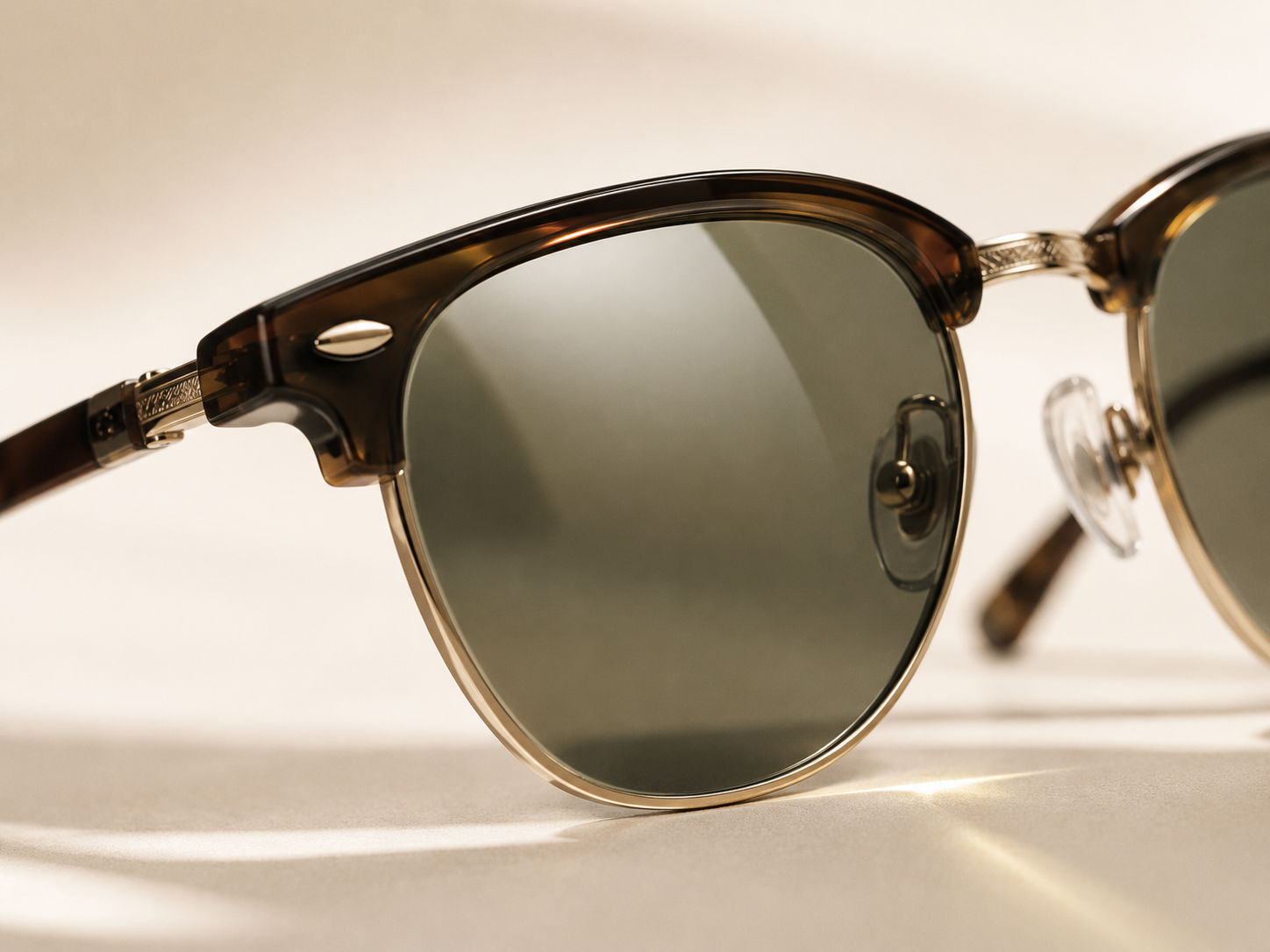 Premium adaptive lens technology close-up