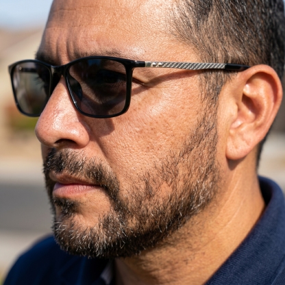 BUSINESS CARBON FIBER ULTRALIGHT ANTI-BLUE LIGHT READING GLASSES