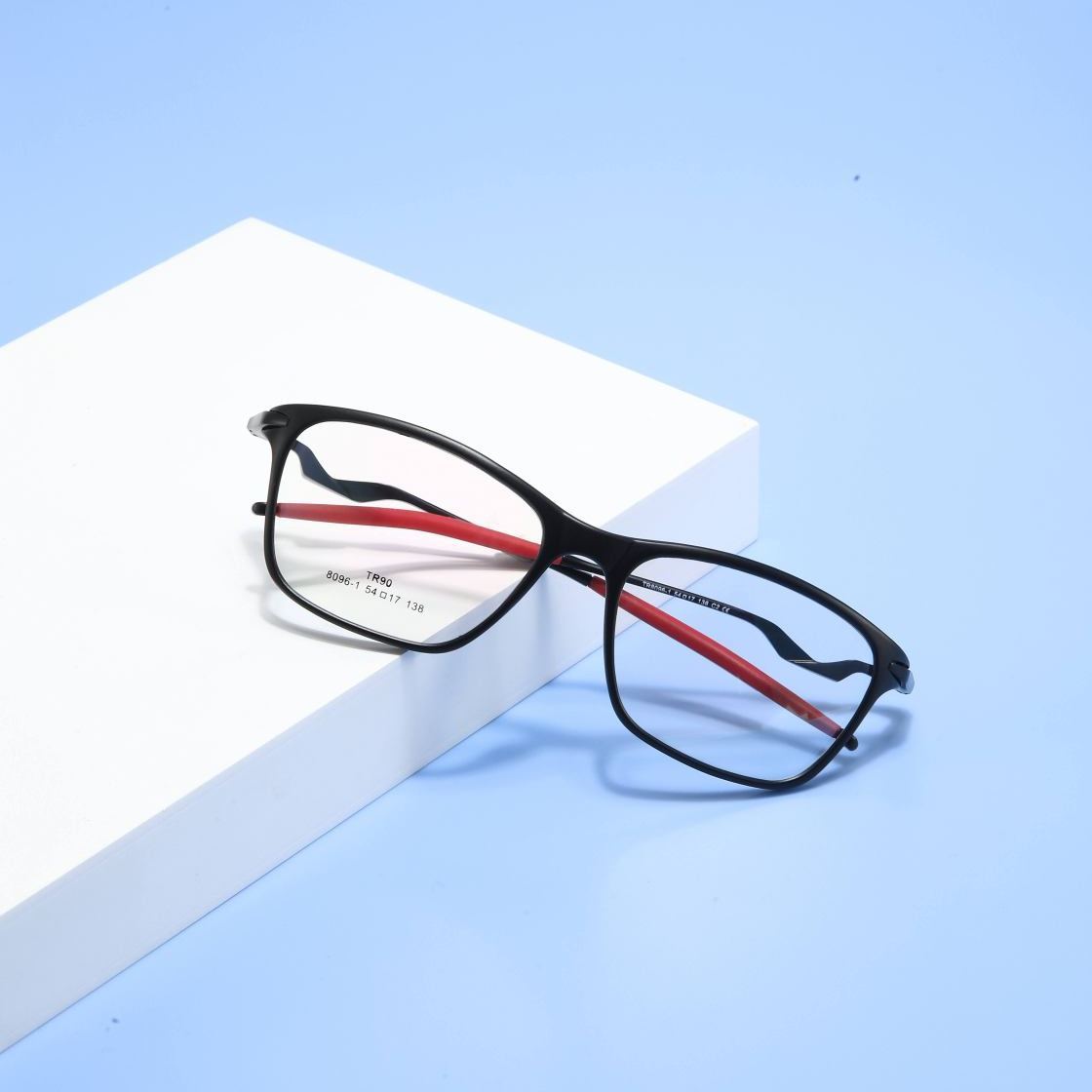 STYLISH SQUARE-FRAMED PHOTOCHROMIC MULTIFOCAL READING GLASSES