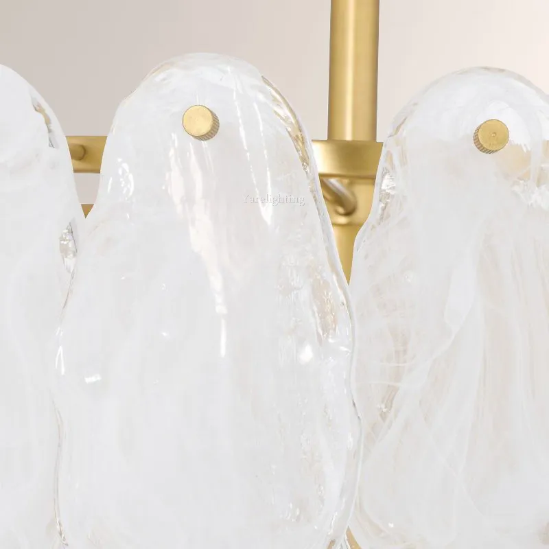 Leone Chandelier 25"