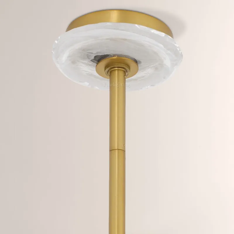 Leone Chandelier 25"