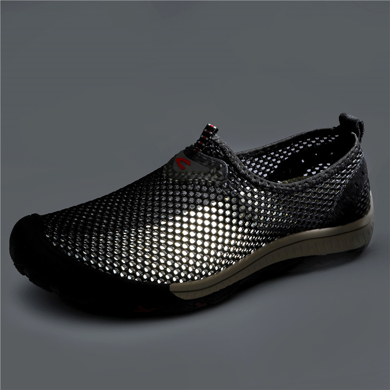 MEN'S SUMMER BREATHABLE MESH HOLLOW SLIP-ON SNEAKERS