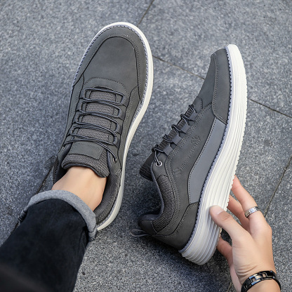 MEN'S LIGHTWEIGHT CANVAS SOFT-SOLED CASUAL SHOES