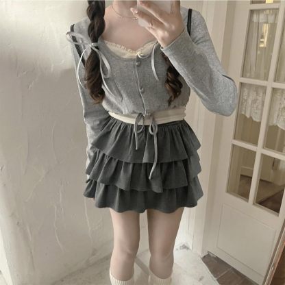 Catalysly Women's Harajuku Lolita Style Pastel Gothic Kawaii Fashion Elastic Waist Vintage Casual Layered Pleated Mini Skirt
