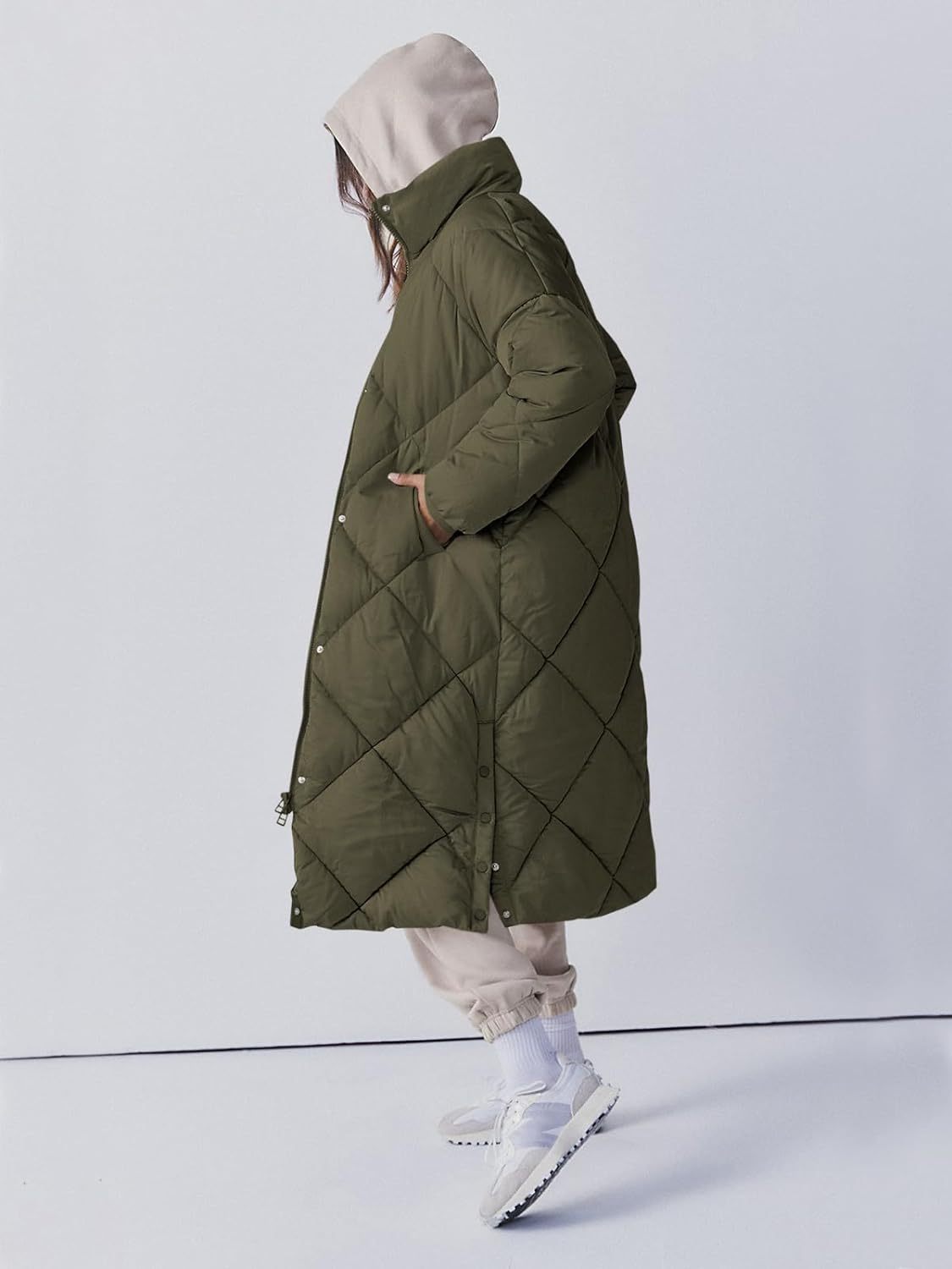 Catalysly Women's Topstitched Down Coat, Long Winter Jacket with Zipper, Loose Fit Down Jacket