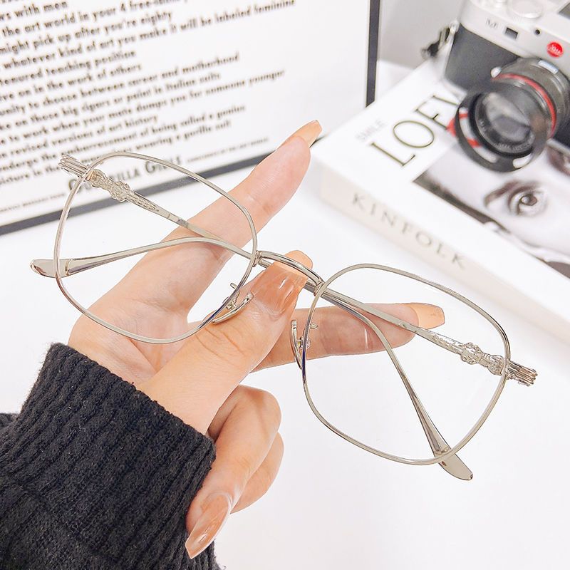 Stylish Large-Frame Metal Anti-Blue Light Color-Changing Glasses