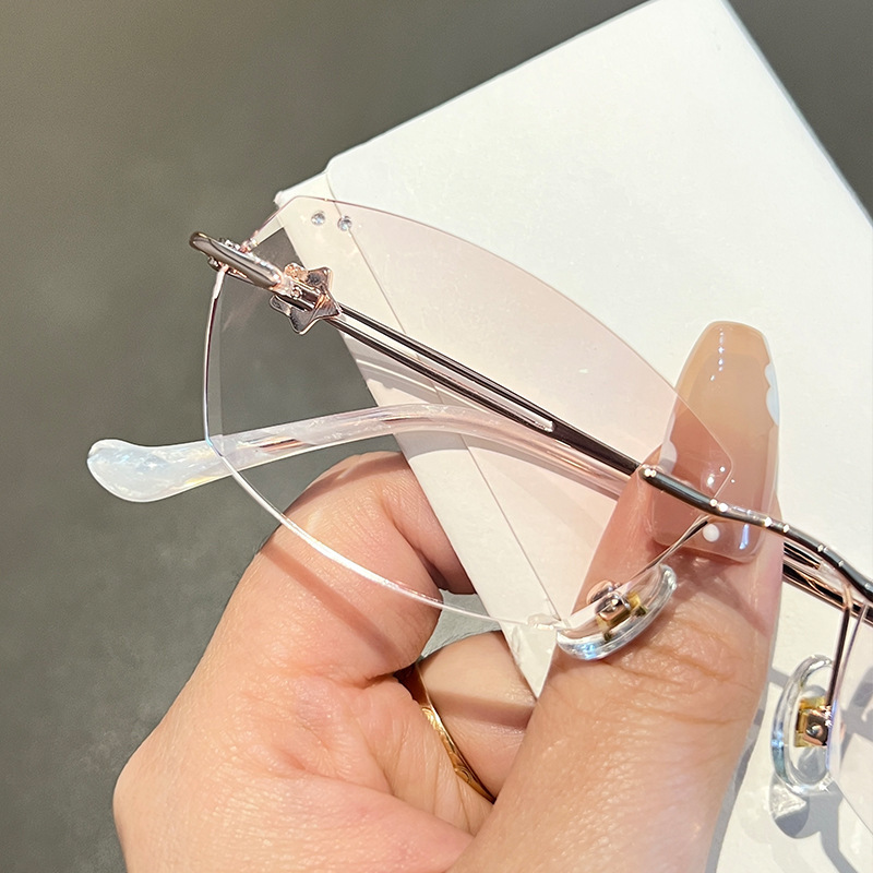 ULTRA-LIGHT FRAMELESS SIMPLE READING GLASSES