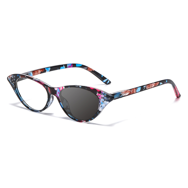  DIAMOND-STUDDED CAT-EYE PHOTOCHROMIC READING GLASSES