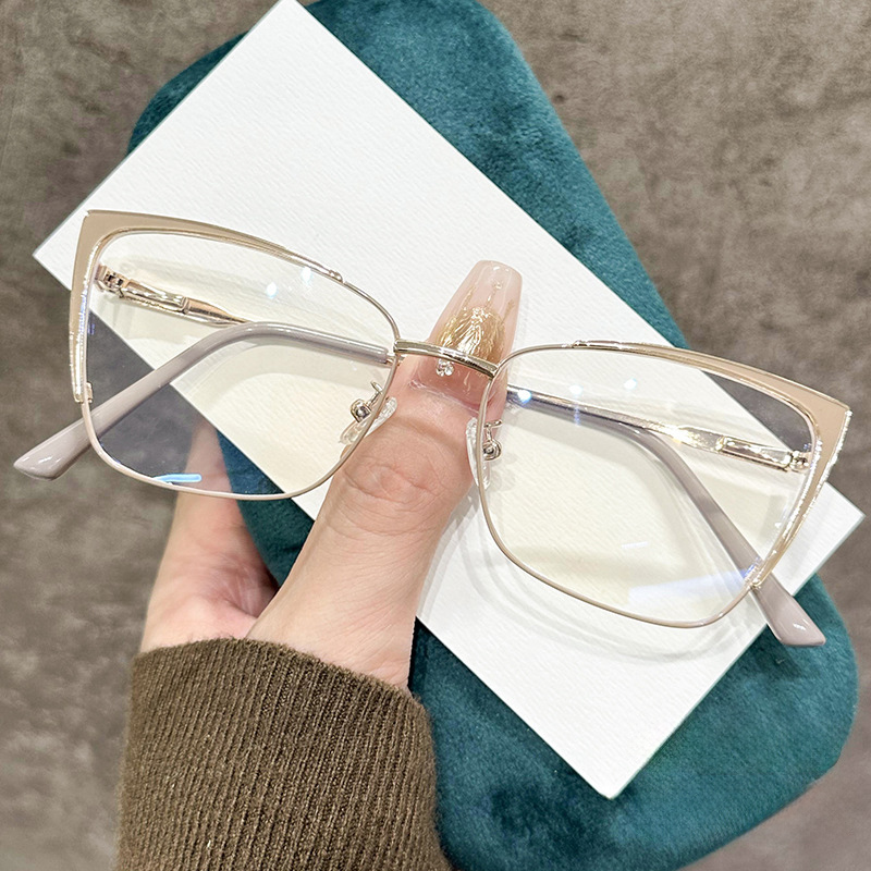 TRENDY METAL-FRAME READING GLASSES