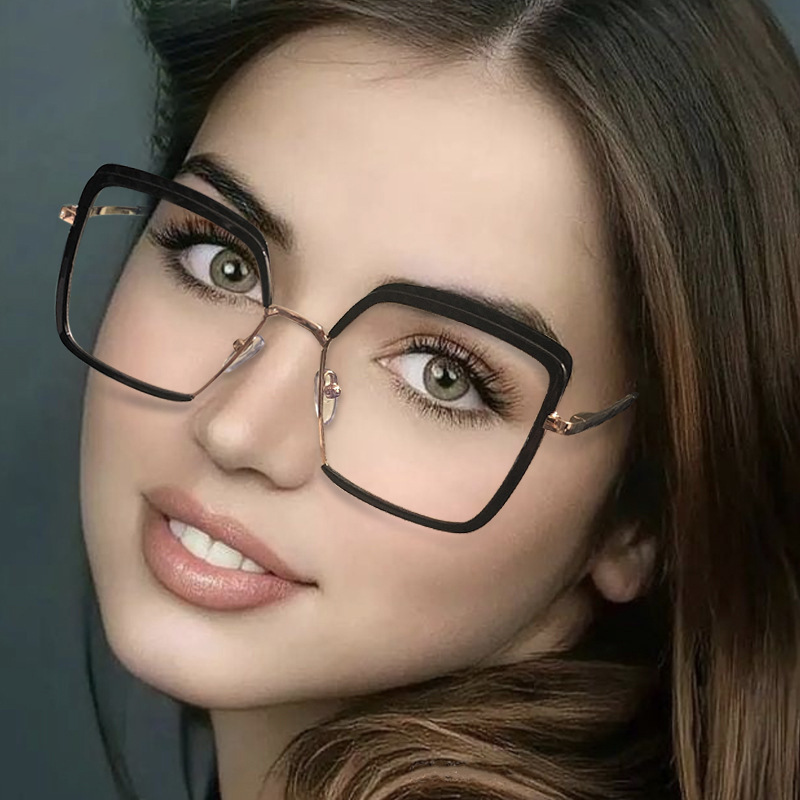 STYLISH SQUARE LARGE FRAME GLASSES