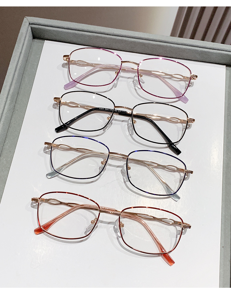 SIMPLE, VINTAGE-STYLE METAL READING GLASSES