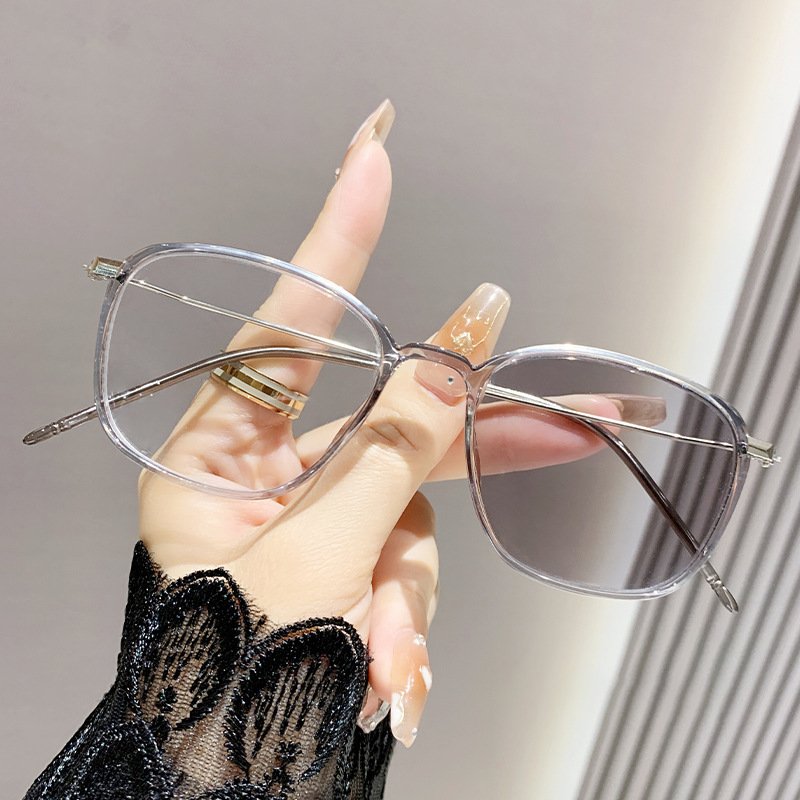  LARGE ROUND-FRAME PHOTOCHROMIC READING GLASSES
