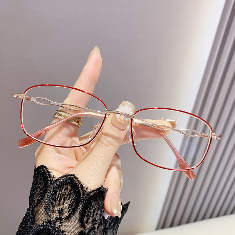 SIMPLE, VINTAGE-STYLE METAL READING GLASSES