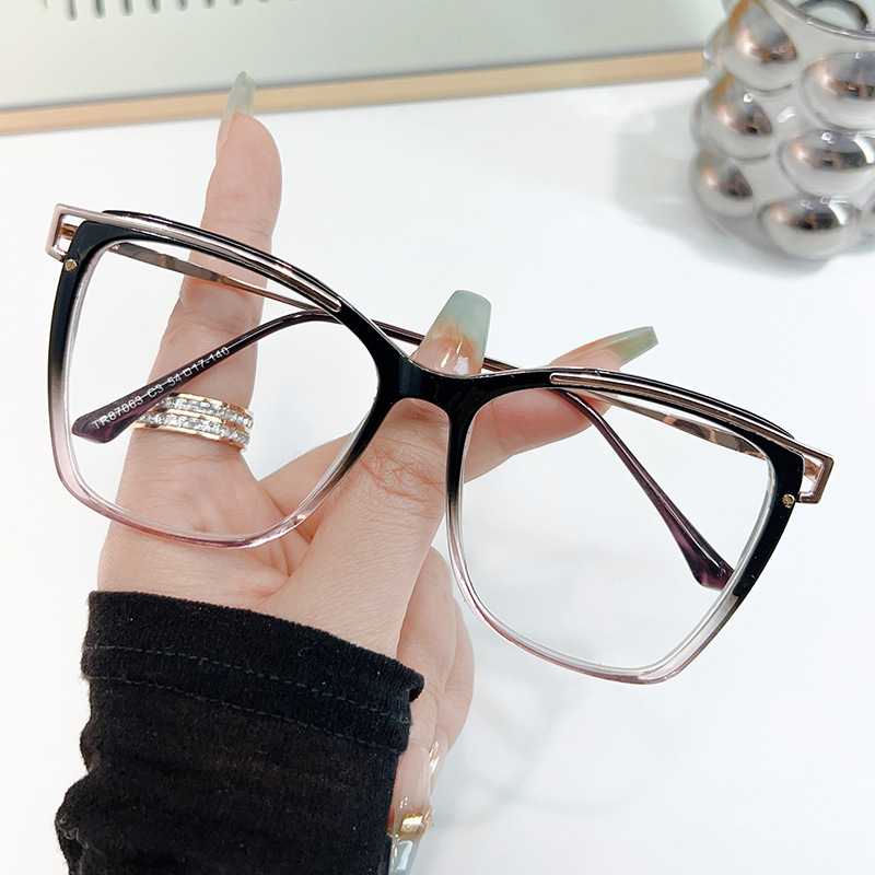 METAL-ACCENTED LARGE-FRAME NATURAL-LOOK READING GLASSES