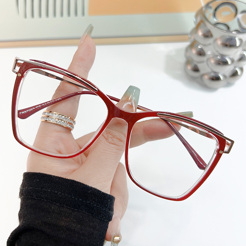 METAL-ACCENTED LARGE-FRAME NATURAL-LOOK READING GLASSES