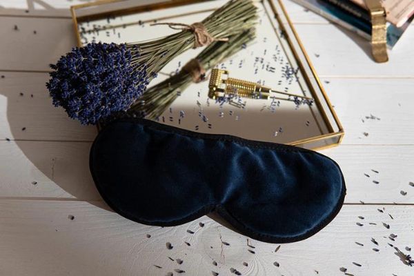 Online Silk Sleep Mask - Peacock Dark Botanicals - Nuit et Jour Atelier