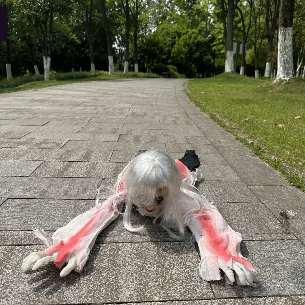 4 Ft. Halloween Scary Yard Animated Crawling Creepy Ghost Long Hair Horror Voice Skeleton Halloween Decoration