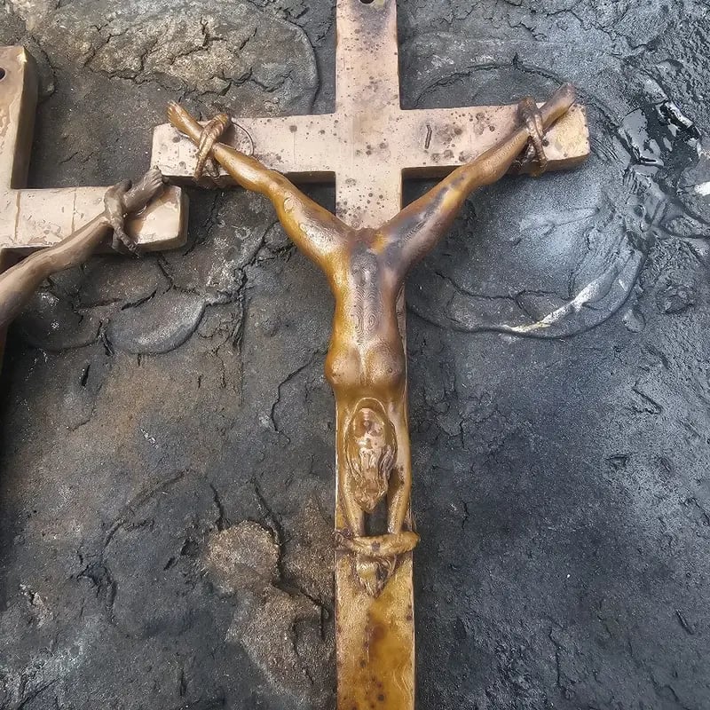 ✝️ Crucified Upside Down Lady Wall Hanging