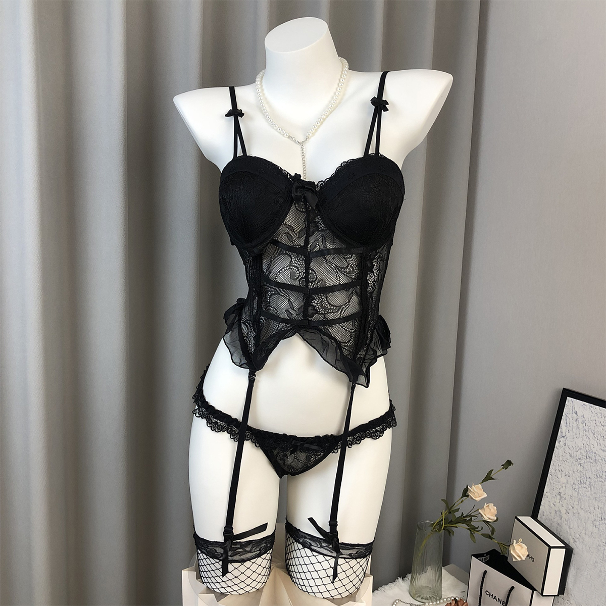 Luxe Lace Shaping Lingerie