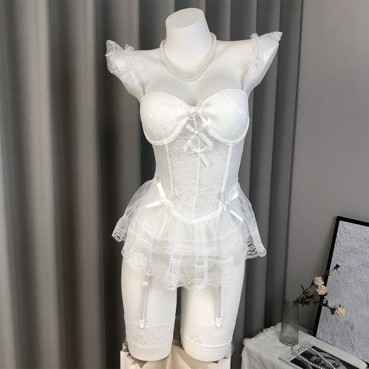 Lace Strappy Tank Top Shaping Lingerie Set