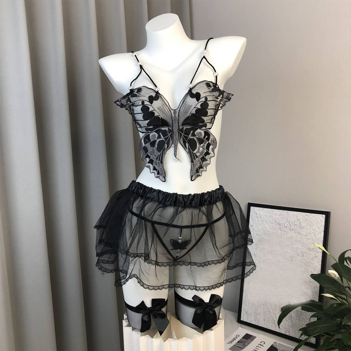 Halter Neck Butterfly Crop Top Set for Women