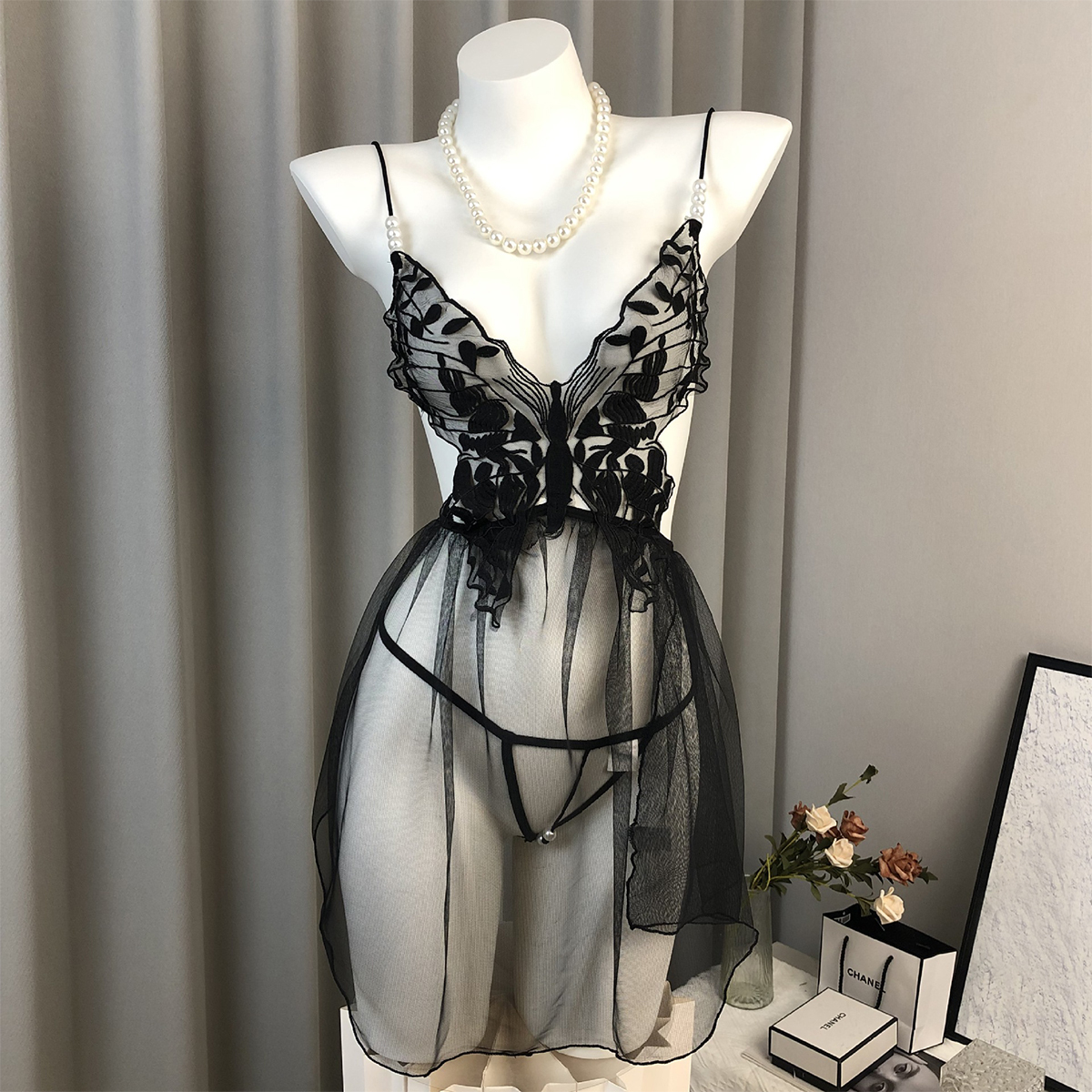 Halter Neck Butterfly Crop Top Set for Women