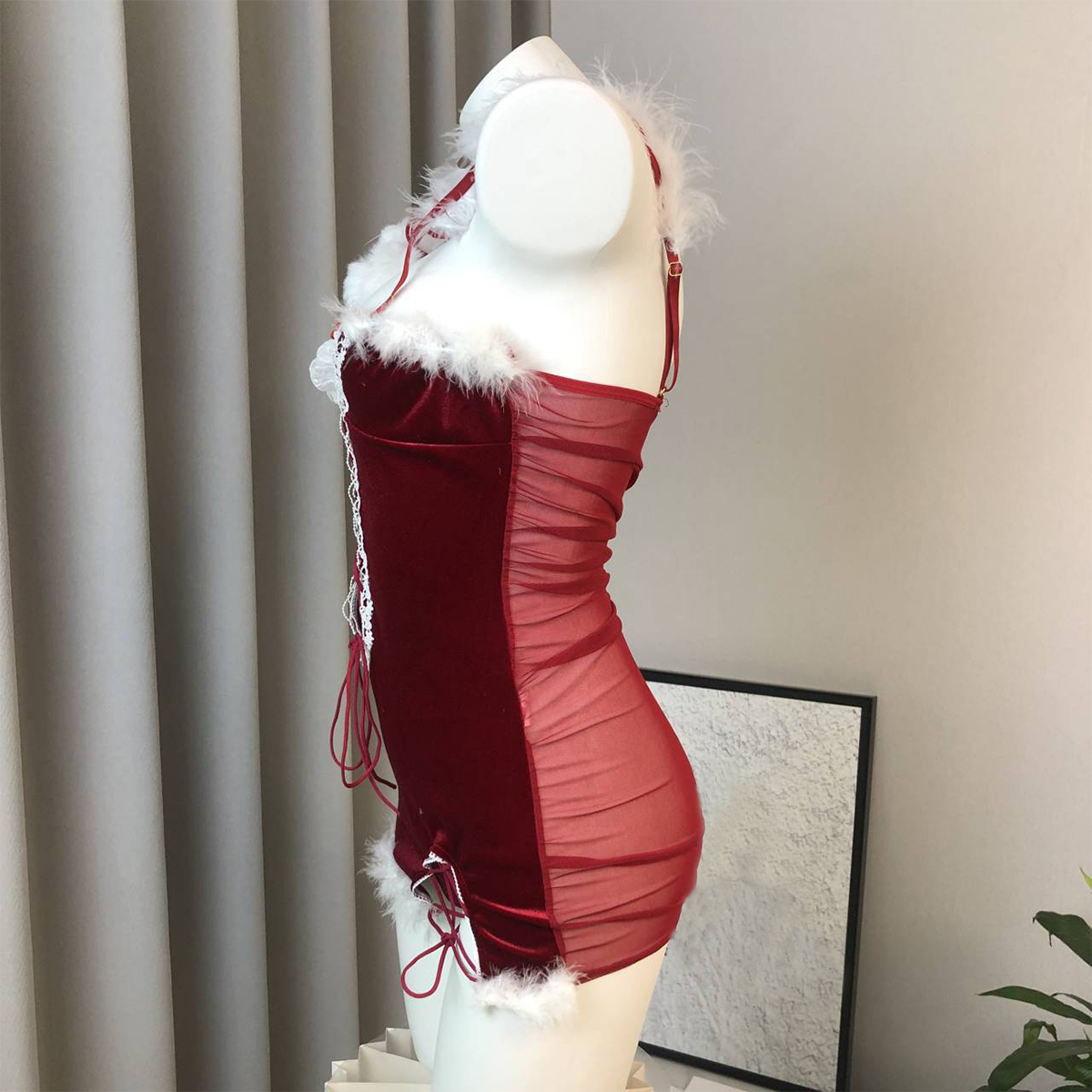 Christmas Girl Lace Strappy Bustier Shaping Lingerie Set