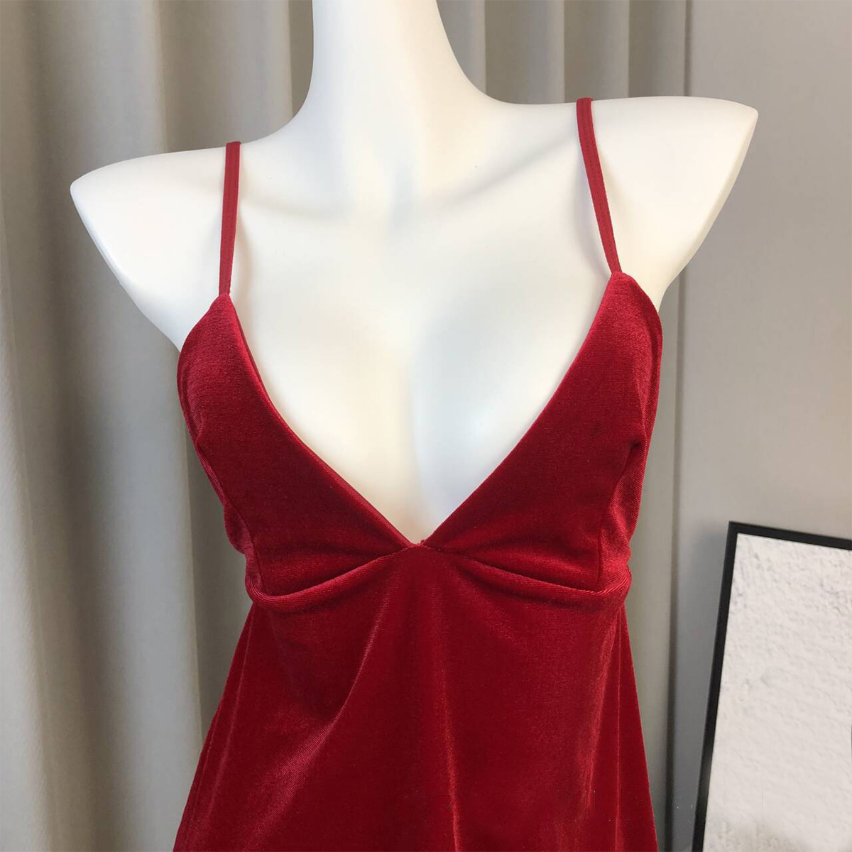 Backless Velvet Nightdress with Padding Spaghetti Straps