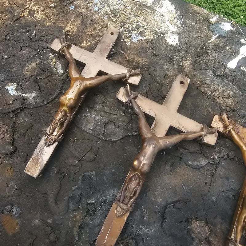 ✝️ Crucified Upside Down Lady Wall Hanging