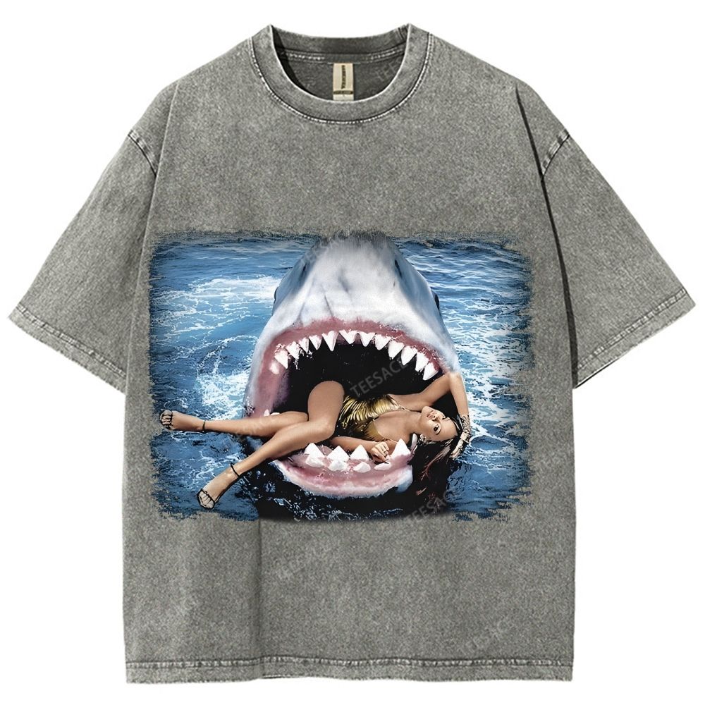 RIHANNA YV Tee Vintage Style  Washed T-shirt