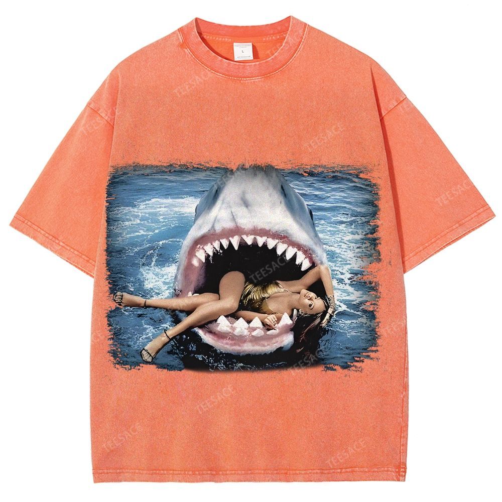 RIHANNA YV Tee Vintage Style  Washed T-shirt