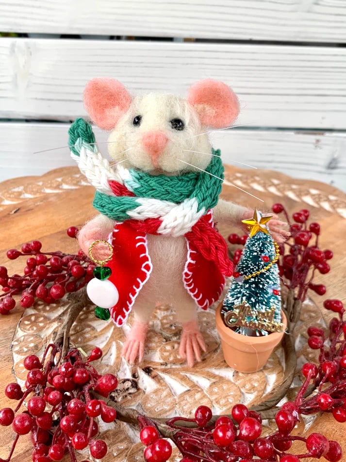 Last 48 hours 70% OFF - Christmas Needle felted Mouse, OOAK Art Doll