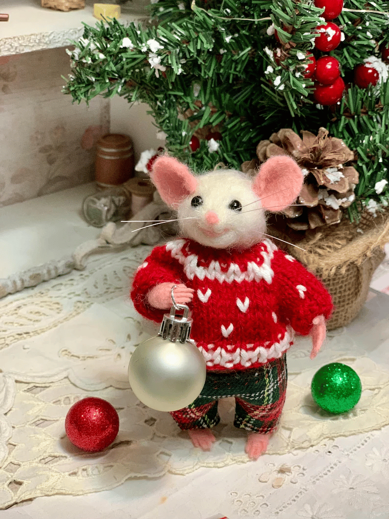 Last 48 hours 70% OFF - Christmas Needle felted Mouse, OOAK Art Doll