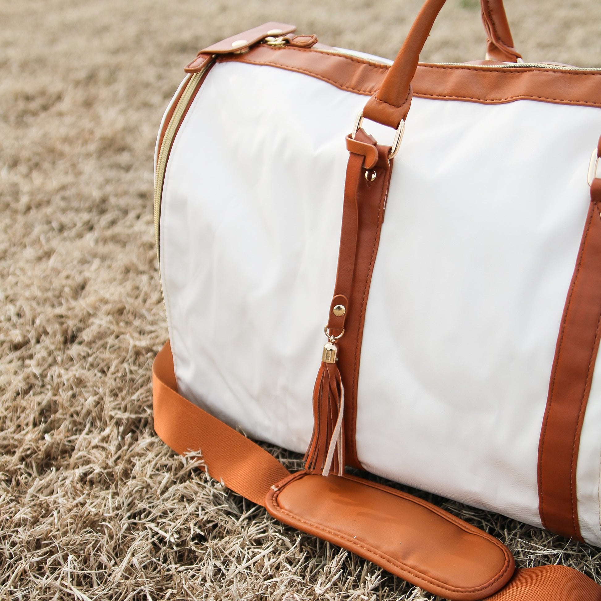 Folding Duffel Bagâ¨The Essential Travel Companion