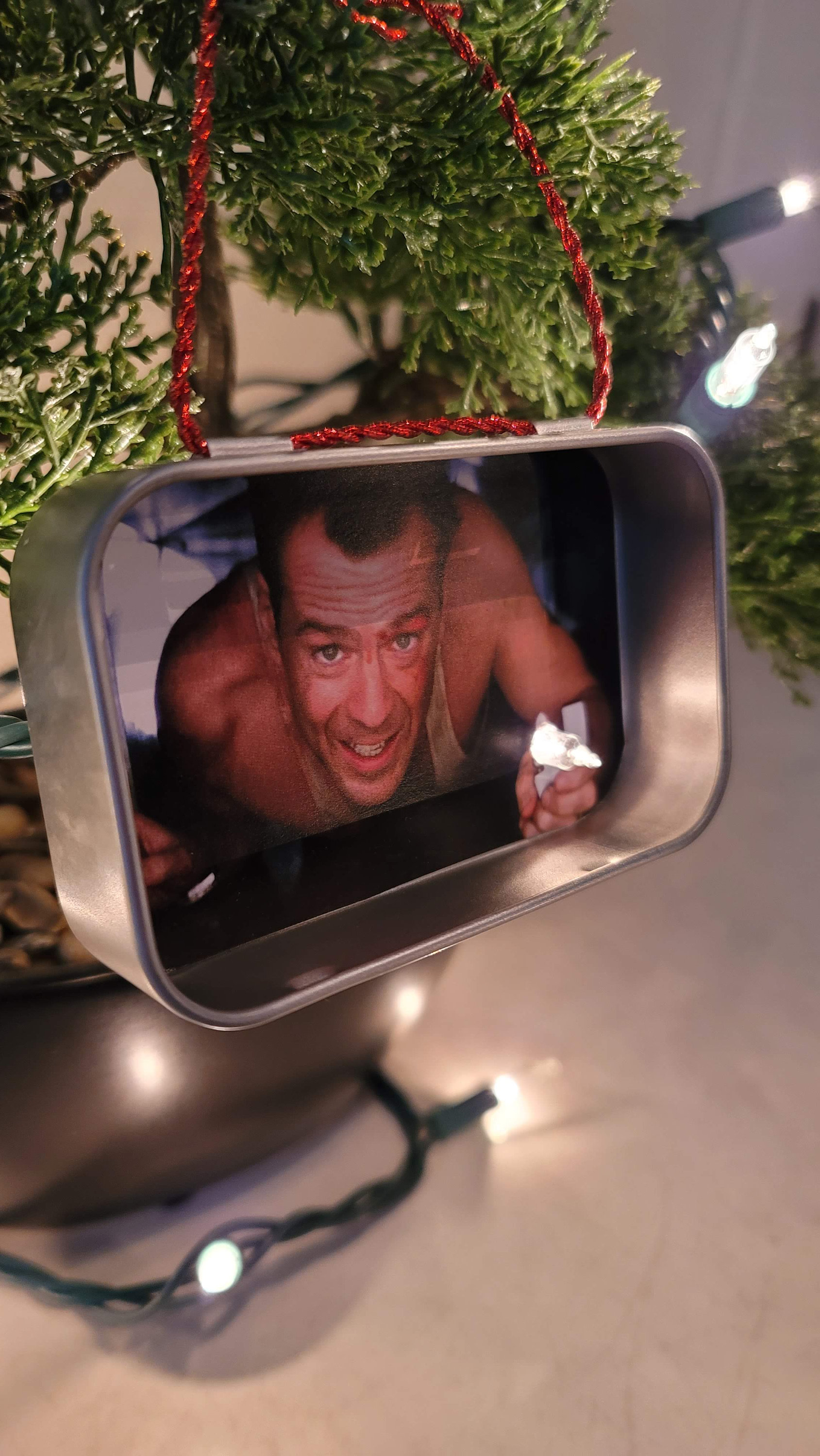 ✨LIGHT UP✨ Die Hard Ornament CHRISTMAS