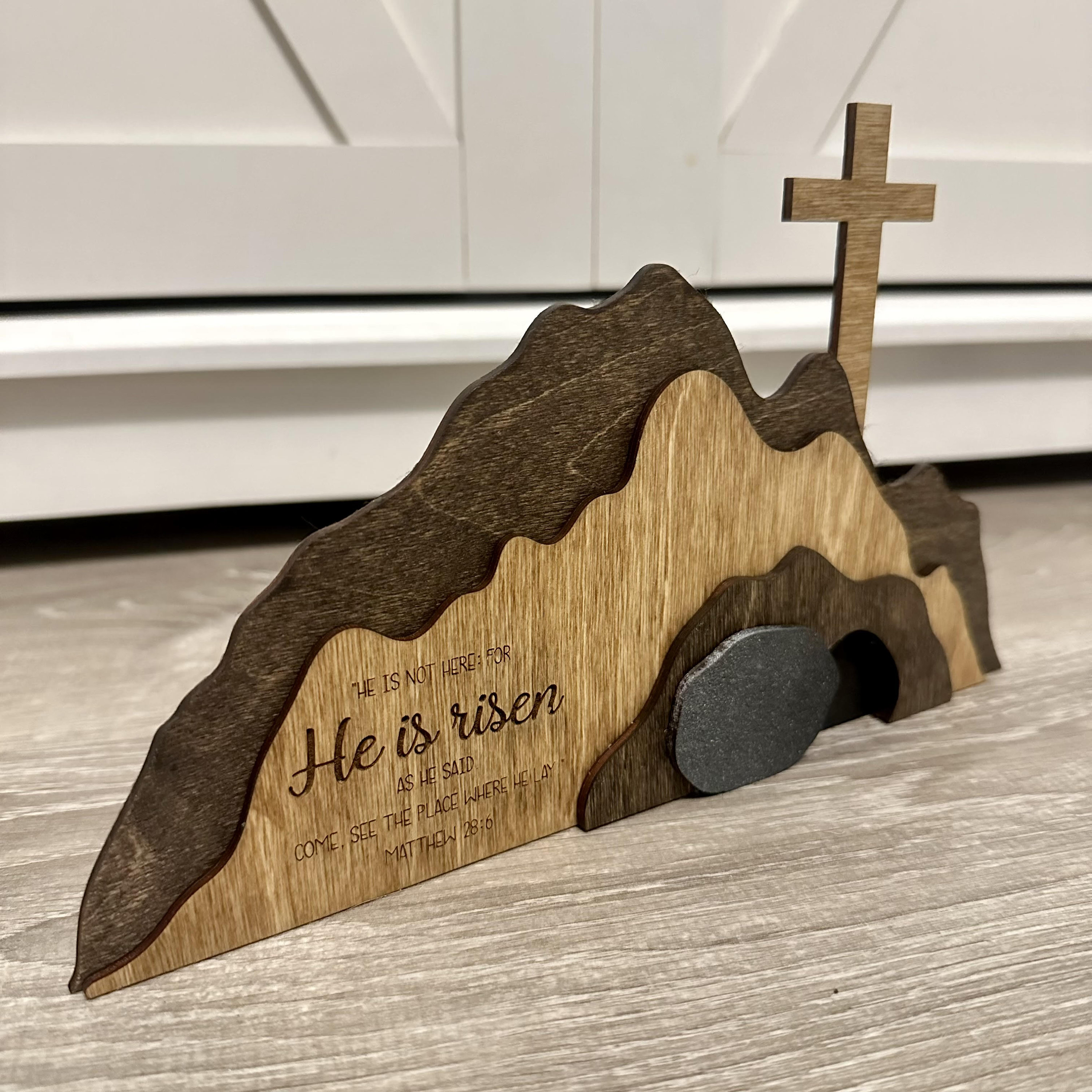 The empty tomb Easter Scene and Crossš„Easter Hot Saleš„
