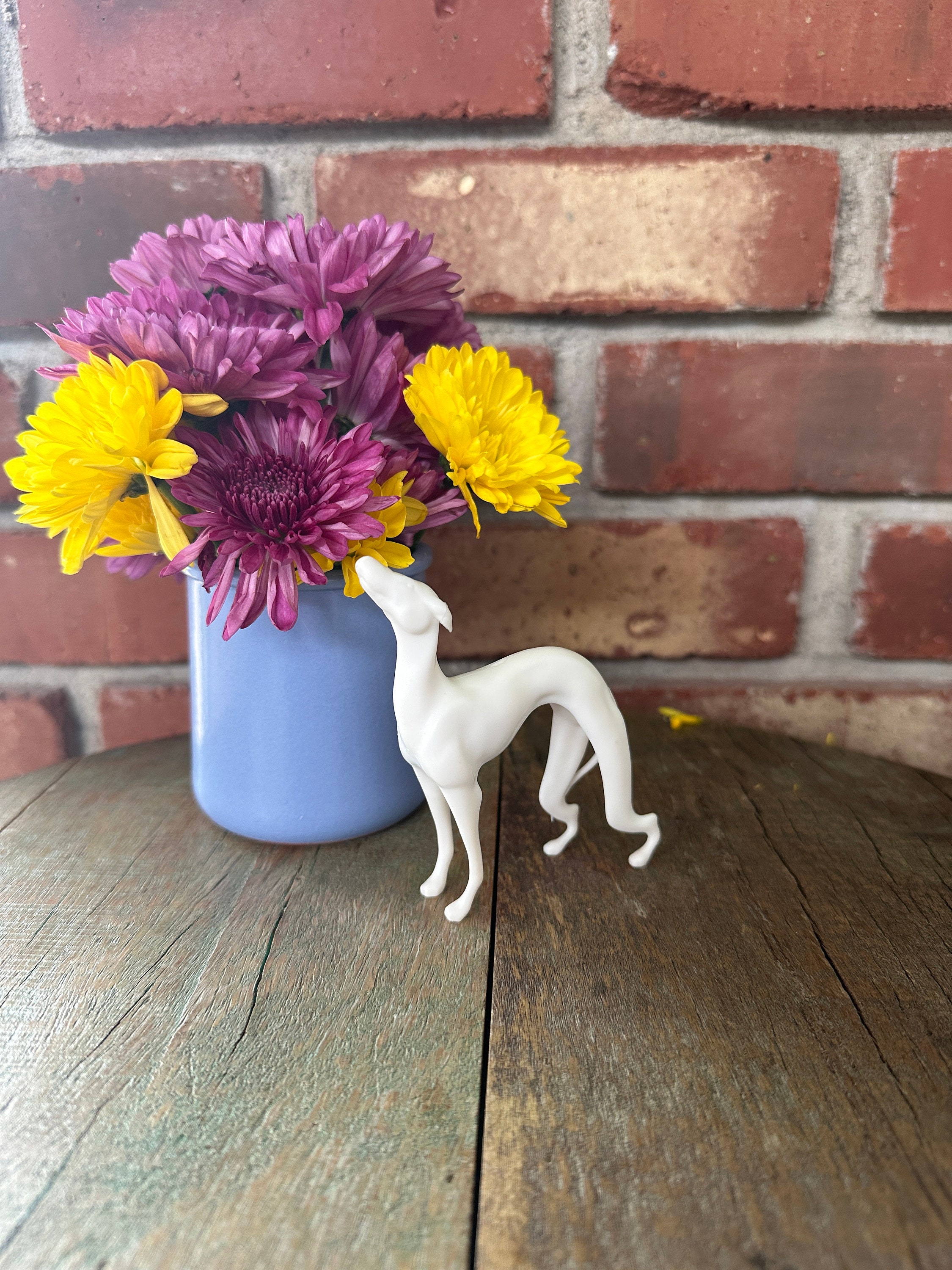 Friends Merch Figurine â Pat the Dog